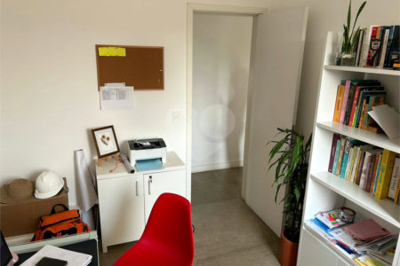 Apartamento à venda com 4 quartos, sendo 1 suíte,  em Jardim Armênia, Mogi das Cruzes, SP