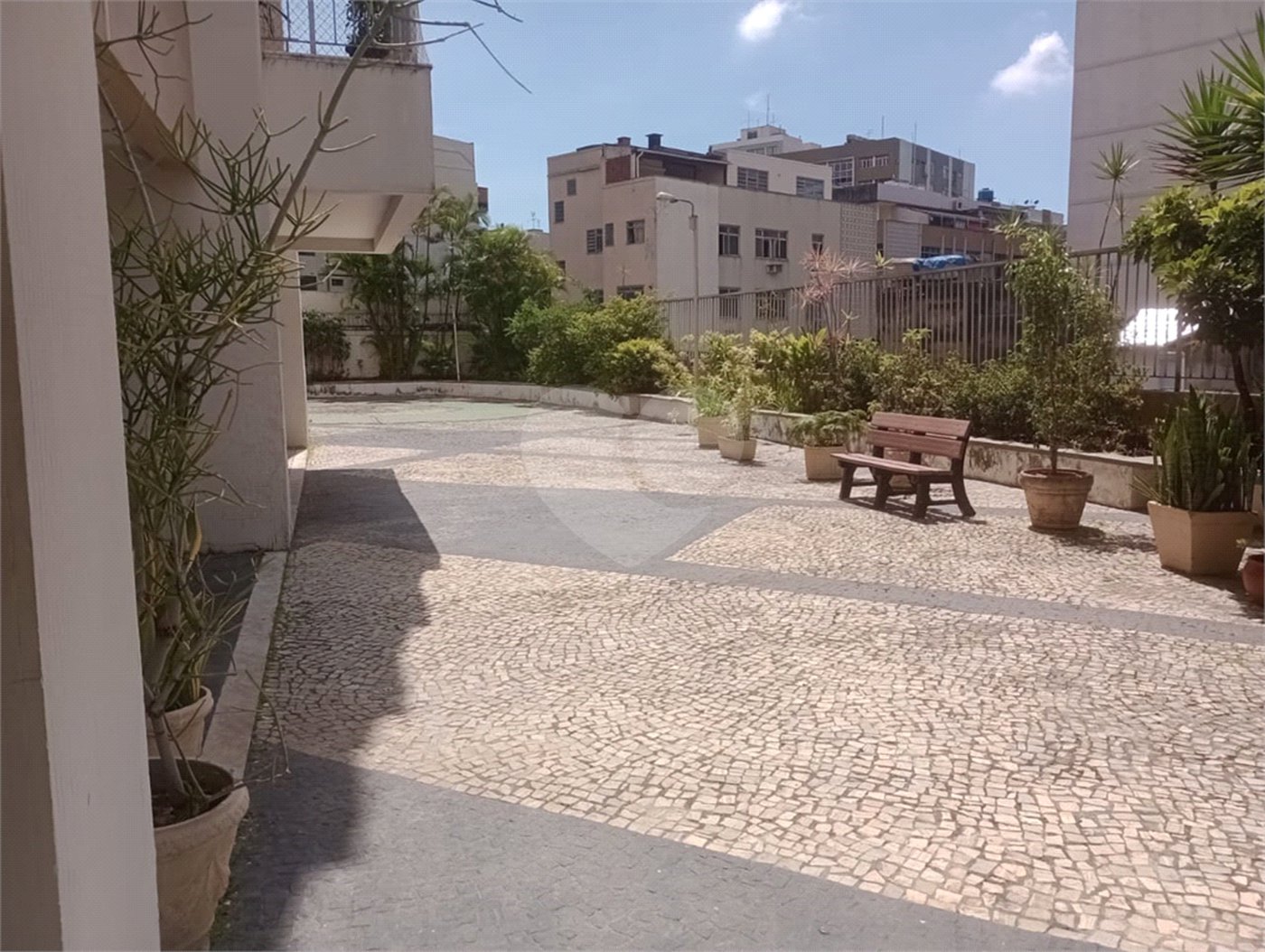 Apartamento à venda com 2 quartos, sendo 1 suíte,  em Tijuca, Rio de Janeiro, RJ