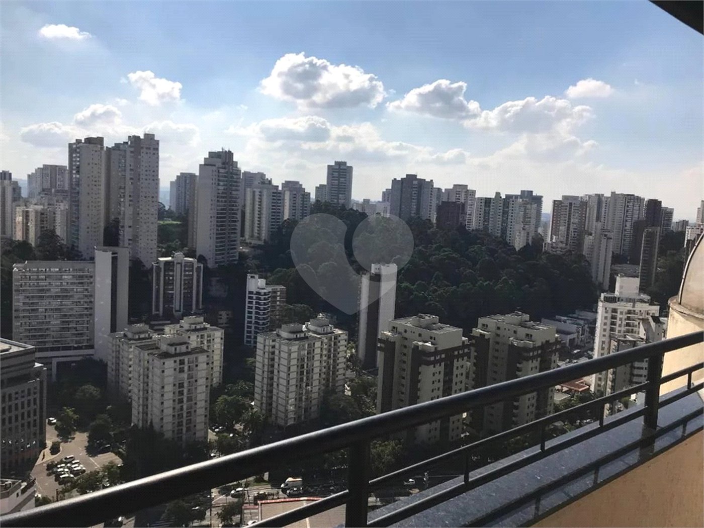 Cobertura à venda com 3 quartos, sendo 1 suíte,  em Vila Andrade, São Paulo, SP