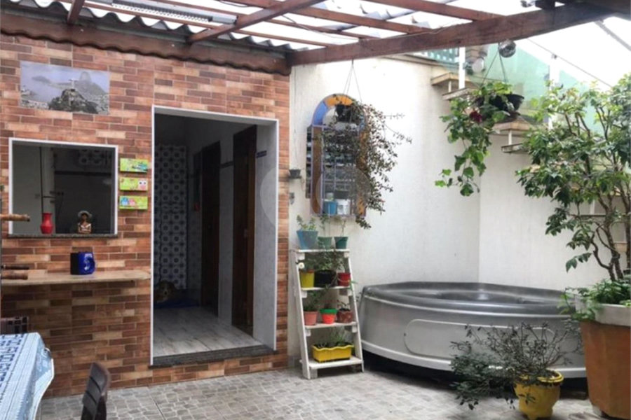 Sobrado à venda com 2 quartos, sendo 1 suíte, em Horto, São Paulo, SP