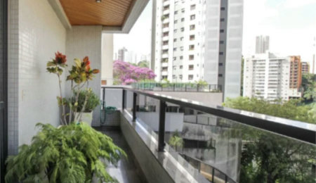Apartamento à venda com 4 quartos, sendo 3 suítes, em Vila Andrade, São Paulo, SP
