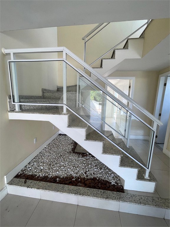 Casa à venda com 3 quartos, sendo 1 suíte, no condomínio Residencial Green Ville, Rio de Janeiro - RJ