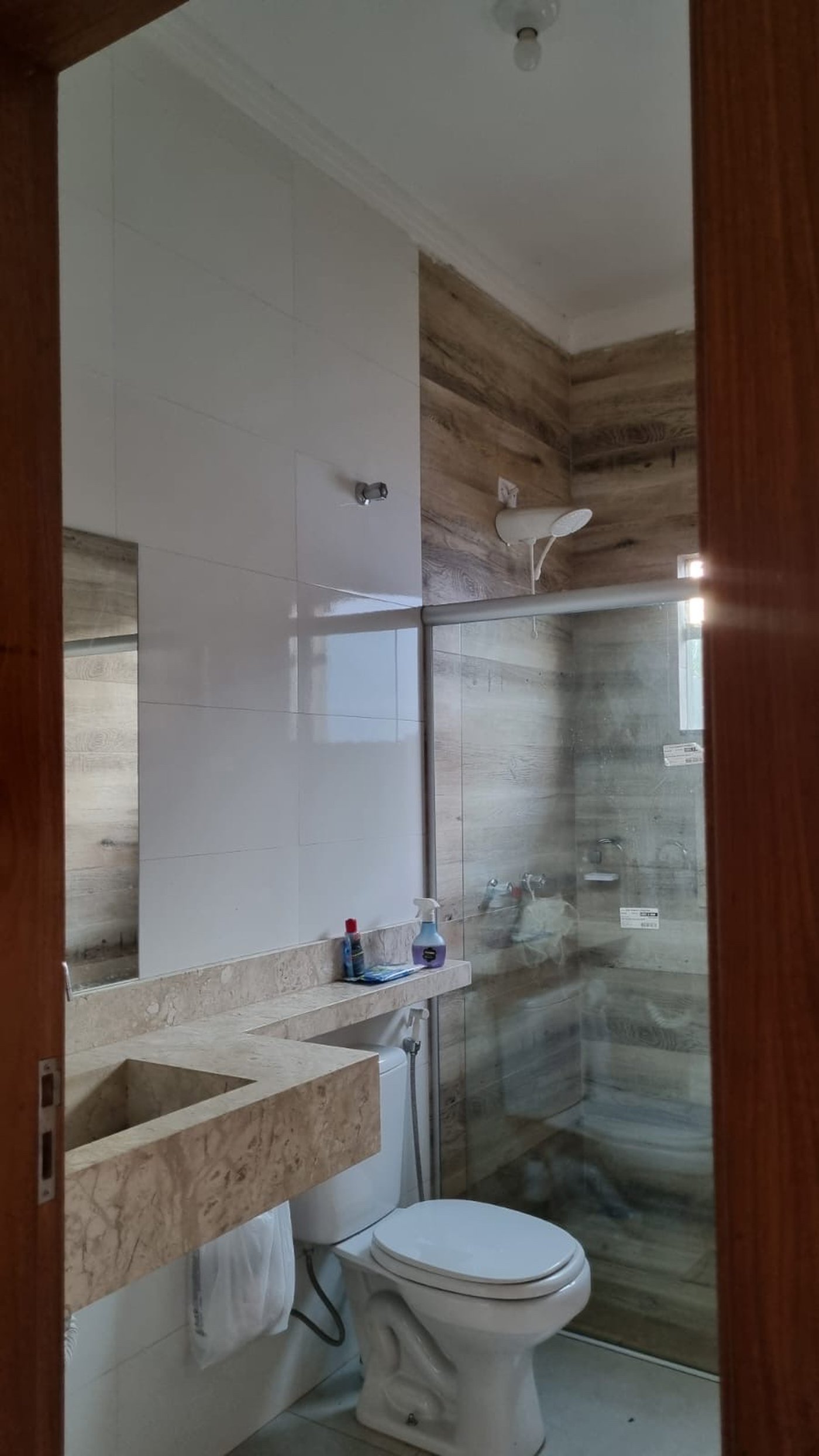 Sobrado à venda com 3 quartos, sendo 1 suíte,  em Jardim Alvorada, Três Lagoas, MS