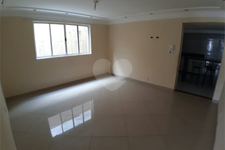Sobrado à venda com 3 quartos, sendo 1 suíte, em Lauzane Paulista, São Paulo, SP
