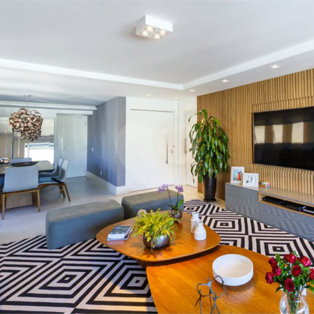 Apartamento de 149,51m2, 3 dormitórios, 1 suíte, toalete social, living 2 ambientes, 2 vagas fixas e lazer completo em Higienópolis.