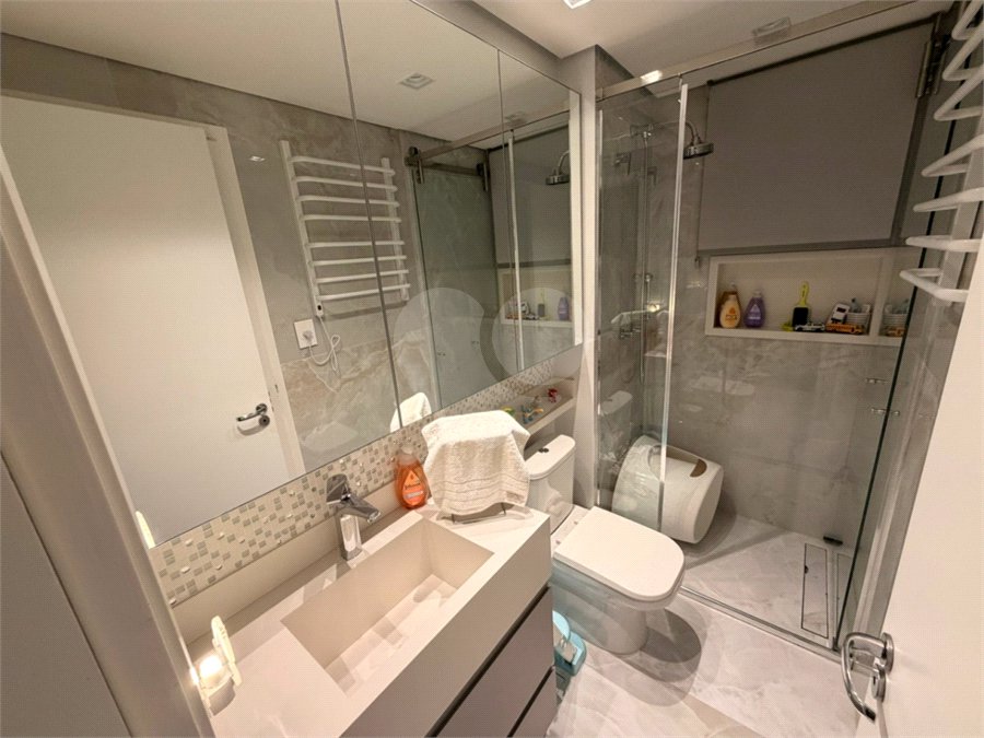 Apartamento à venda com 3 quartos, sendo 1 suíte,  em Granja Julieta, São Paulo, SP