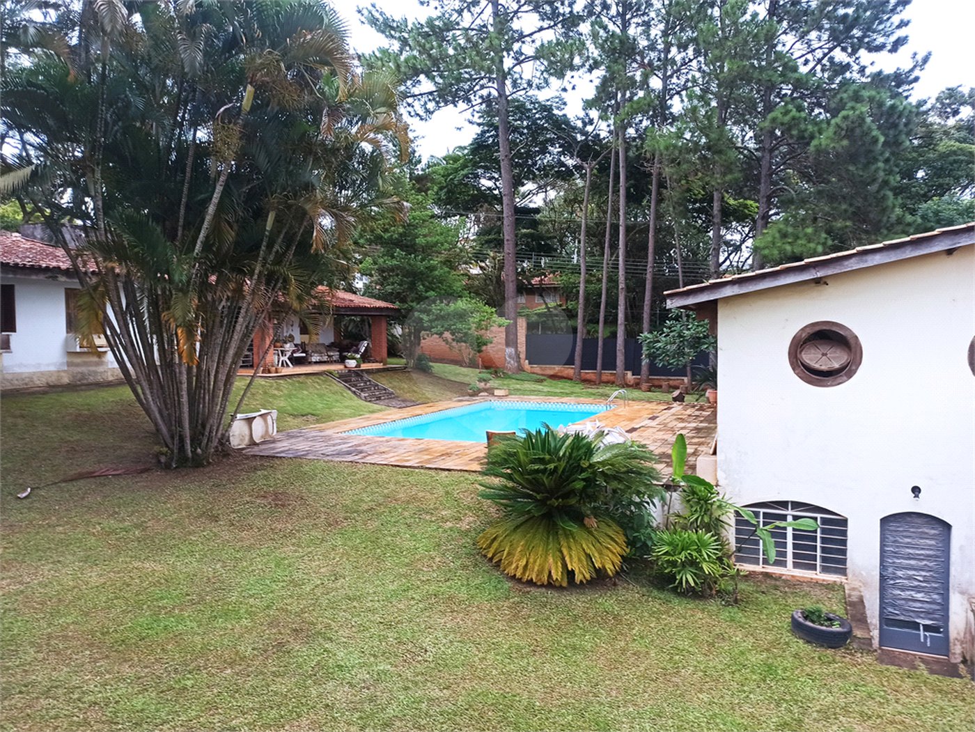 Chácara à venda com 5 quartos, sendo 3 suítes, em Parque Residencial Atibaia, Atibaia, SP