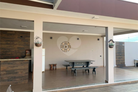 Casa térrea com piscina para venda no Residencial Arcoville