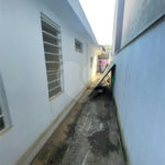Casa térrea e salão comercial a venda no Jardim Bandeirantes.
