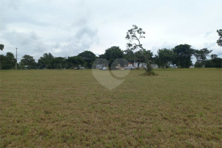 Lote Residencial no Condomínio Vila Pinhal do Broa.