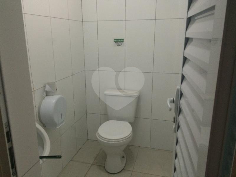 Vende Sobrado com 180m² - Vila Santa Catarina