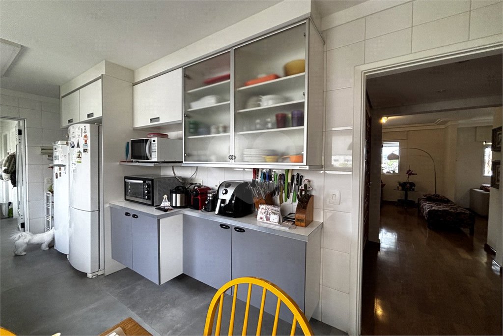 Apartamento para alugar com 3 suítes em Vila Romana, São Paulo, SP