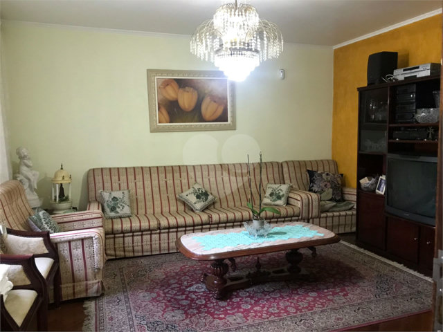 Casa à venda com 3 quartos, sendo 1 suíte,  em Santana, São Paulo, SP