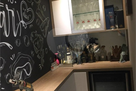 Apartamento à venda com 3 suítes em Vila Paulicéia, São Paulo, SP