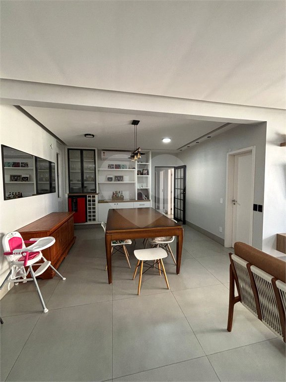 Apartamento à venda com 3 quartos, sendo 2 suítes, em Pico do Amor, Cuiabá, MT