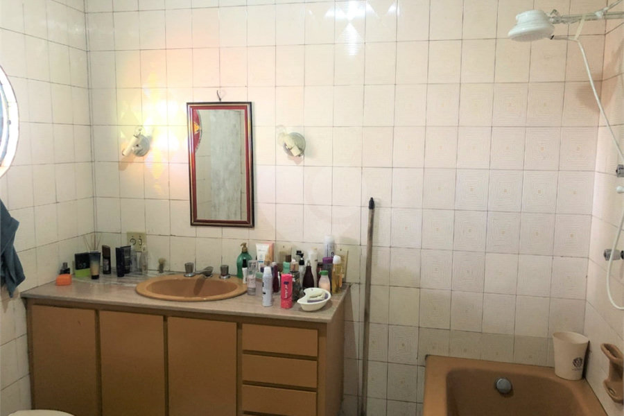 Sobrado à venda com 4 quartos em Santana, São Paulo, SP