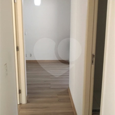 Apartamento à venda com 3 quartos, sendo 1 suíte,  em Vila Caraguatá, São Paulo, SP