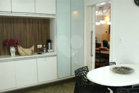Apartamento à venda com 3 suítes em Perdizes, São Paulo, SP