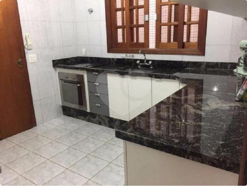 Sobrado à venda com 3 quartos, sendo 1 suíte, em Tremembé, São Paulo, SP