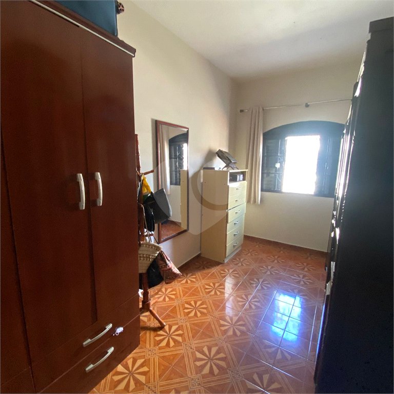 Casa à venda com 3 quartos em Vila Oliveira, Mogi das Cruzes, SP