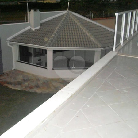 Sobrado à venda com 4 suítes em Vila Oliveira, Mogi das Cruzes, SP