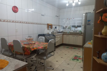 Casa Térrea à venda com 3 quartos, sendo 2 suítes, em Santo Amaro, São Paulo, SP