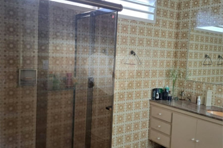 Casa Térrea à venda com 3 quartos, sendo 2 suítes,  em Vila Oliveira, Mogi das Cruzes, SP