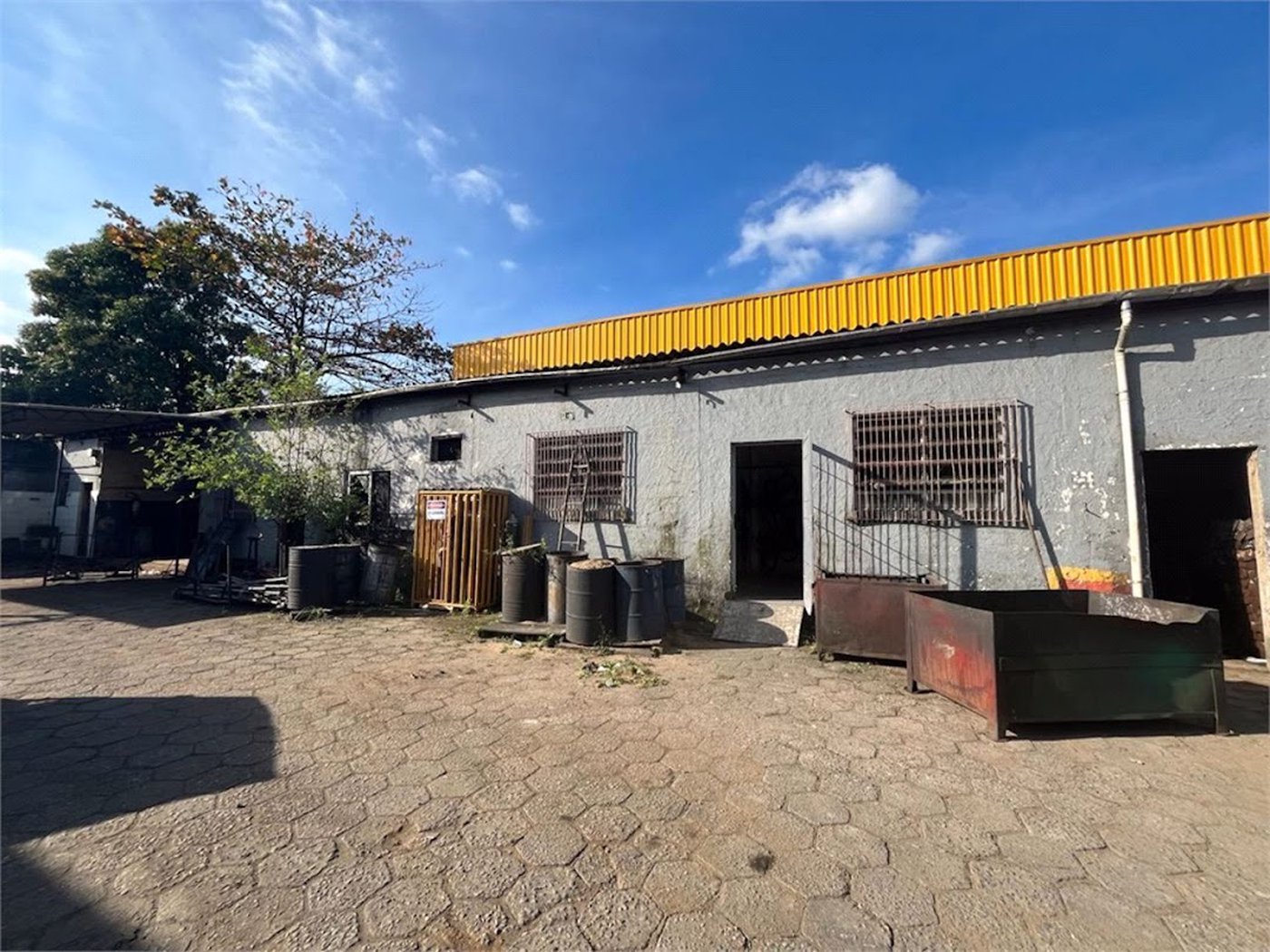 Box/Garagem Comercial à venda, Esplanada dos Barreiros, São Vicente - GR0001.