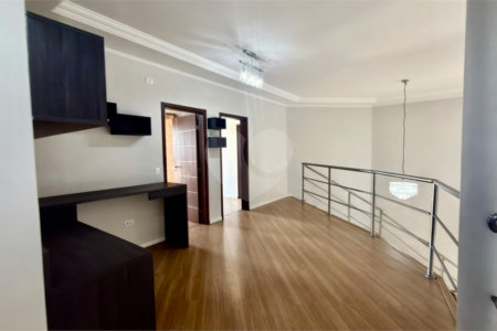 Casa à venda com 4 suítes no condomínio Parque Village Castelo, Itu - SP