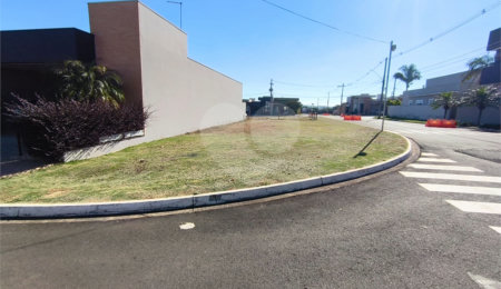 Terreno à venda em Residencial Lago dos Ipês, Itapetininga, SP