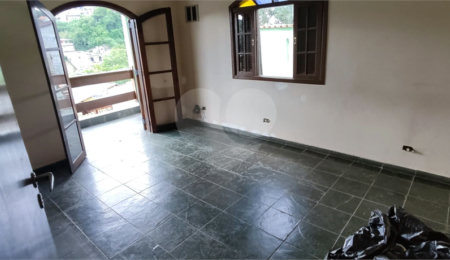 Casa à venda com 4 quartos, sendo 1 suíte, em Serra da Cantareira, Mairiporã, SP