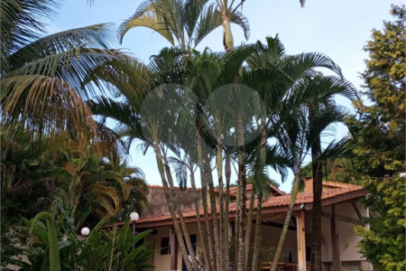 Casa à venda ou para alugar com 3 quartos, sendo 1 suíte, no condomínio Recanto Florido, Vinhedo - SP