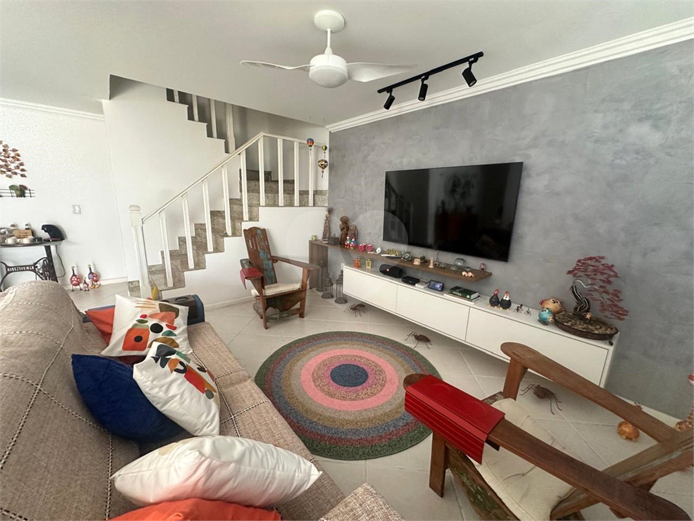 Casa à venda com 4 quartos, sendo 3 suítes, no condomínio Jardins de Florença, Rio de Janeiro - RJ