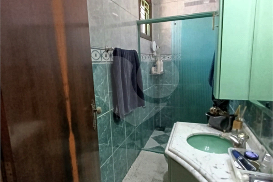 Sobrado à venda com 4 quartos, sendo 1 suíte, em Jaçanã, São Paulo, SP