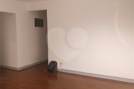 Apartamento à venda com 3 quartos, sendo 1 suíte, em Vila Paulicéia, São Paulo, SP