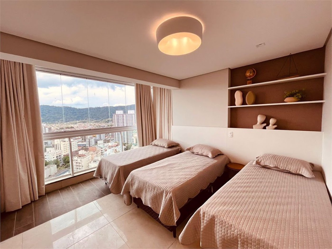 Apartamento com 3 dormitórios à venda, 285 m² por R$ 3.490.000,00 - Jardim Virginia - Guarujá/SP
