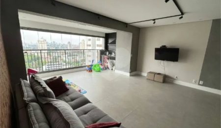 Apartamento à venda com 2 quartos, sendo 1 suíte,  em Tatuapé, São Paulo, SP