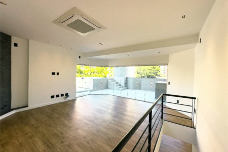 Cobertura à venda com 3 quartos, sendo 1 suíte,  em Vila Andrade, São Paulo, SP