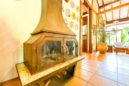 Casa à venda com 3 suítes no condomínio São Joaquim, Vinhedo - SP