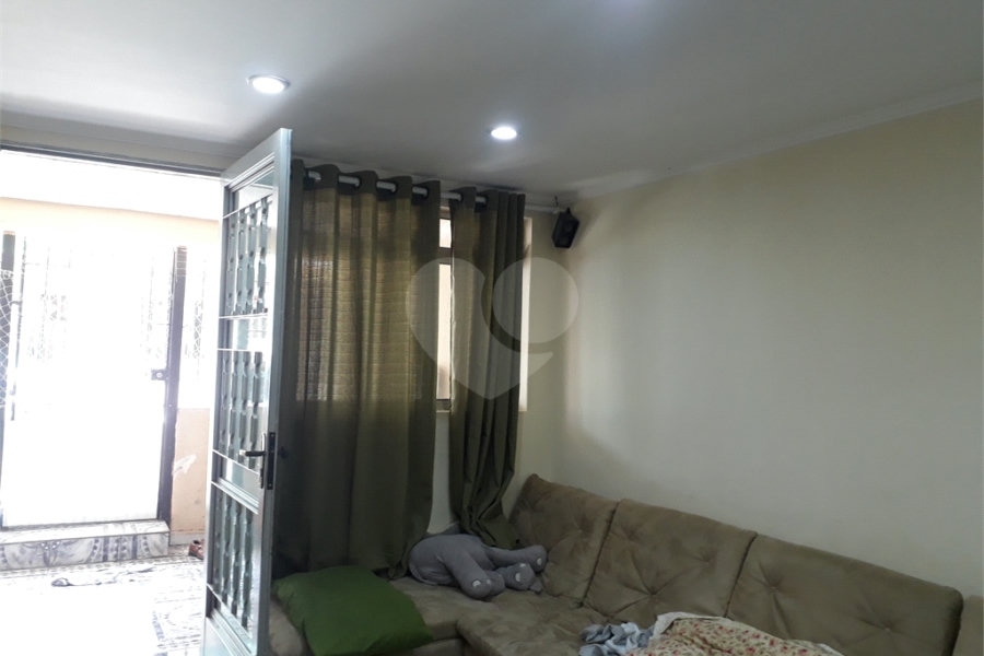 Sobrado à venda com 2 quartos em Tremembé, São Paulo, SP