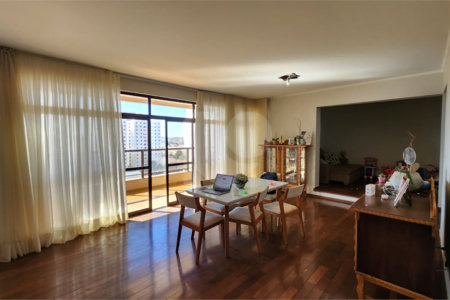 Apartamento à venda com 3 suítes no Centro, Araraquara, SP
