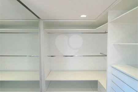 Apartamento para alugar com 2 suítes em Vila Andrade, São Paulo, SP