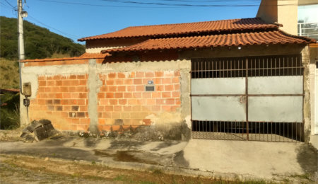 Casa à venda com 4 quartos, sendo 2 suítes,  em Campo Grande, Rio de Janeiro, RJ
