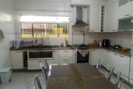 Sobrado à venda com 3 suítes em Vila Mazzei, São Paulo, SP