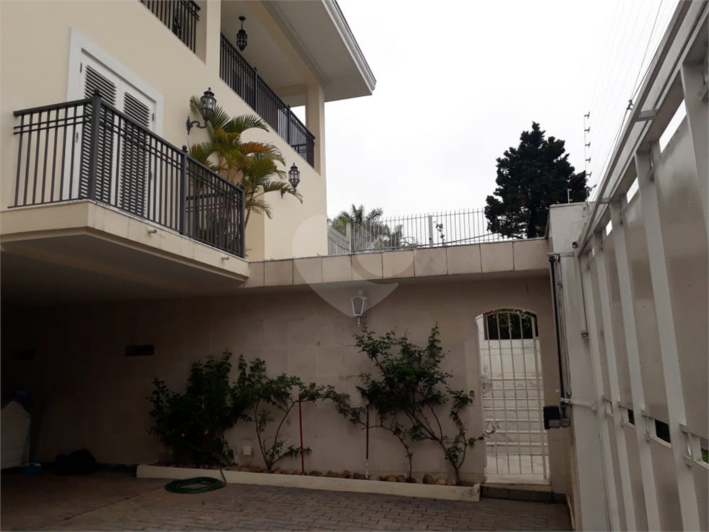 Casa à venda ou para alugar com 5 suítes em Jardim Leonor, São Paulo, SP