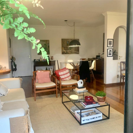 Apartamento à venda com 2 quartos, sendo 1 suíte,  em Real Parque, São Paulo, SP