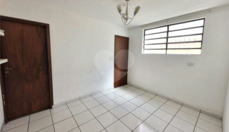 Sobrado à venda com 3 quartos, sendo 2 suítes,  em Jardim Ester Yolanda, São Paulo, SP