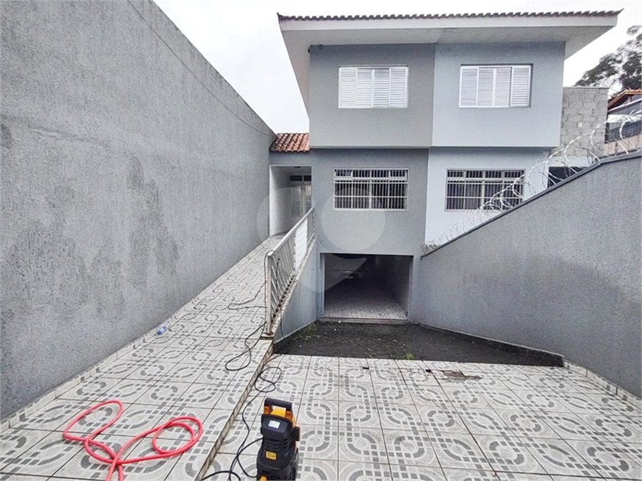 Sobrado à venda com 3 quartos, sendo 1 suíte, em Vila Pedra Branca, São Paulo, SP