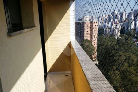 Apartamento à venda com 3 quartos, sendo 1 suíte, em Paraíso do Morumbi, São Paulo, SP