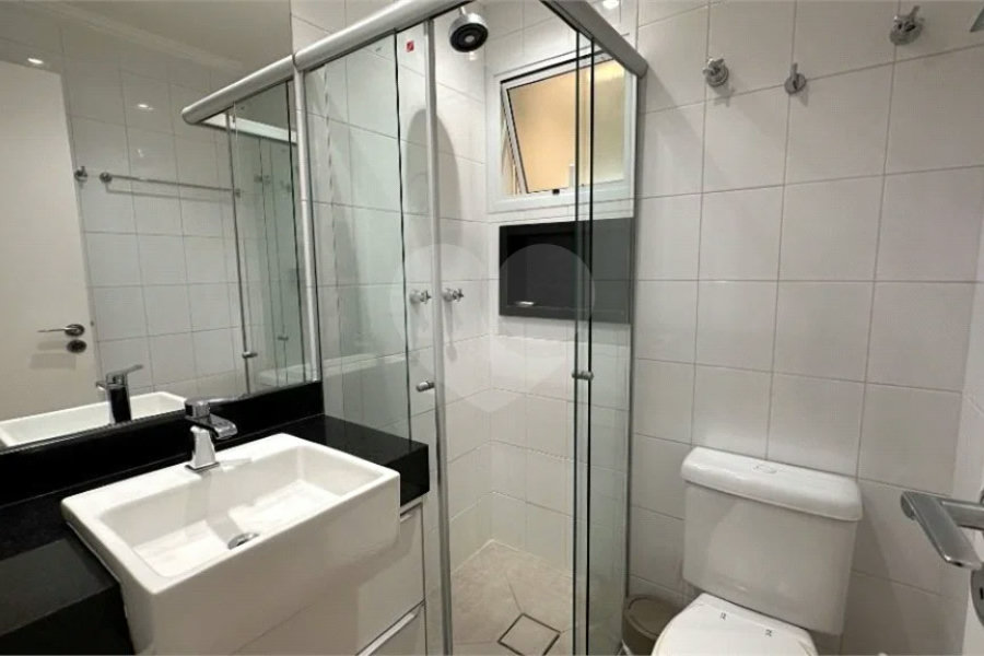 Apartamento à venda com 3 quartos, sendo 1 suíte,  em Riviera de São Lourenço, Bertioga, SP